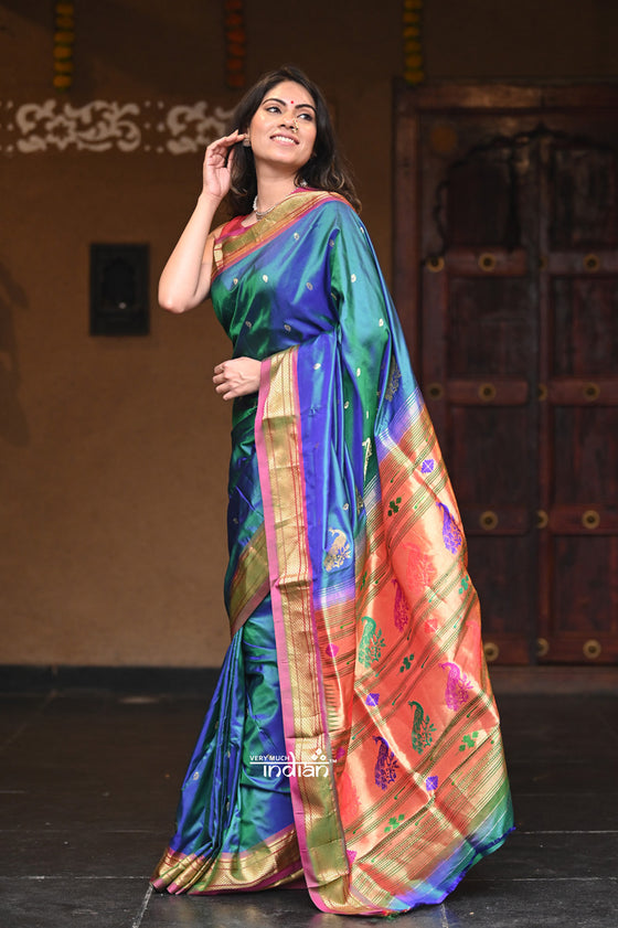 Authentic Traditional Handloom Pure Silk Paithani Dual Tone Bluish Grey Green with Light Purple Border