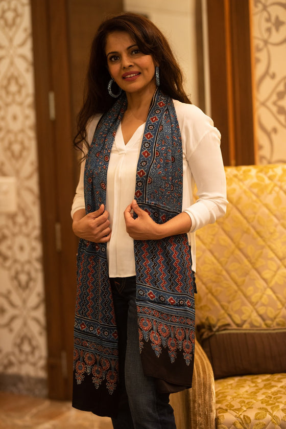 Namita's Favourite~ Handloom Pure Cotton Stoles With Digital Print