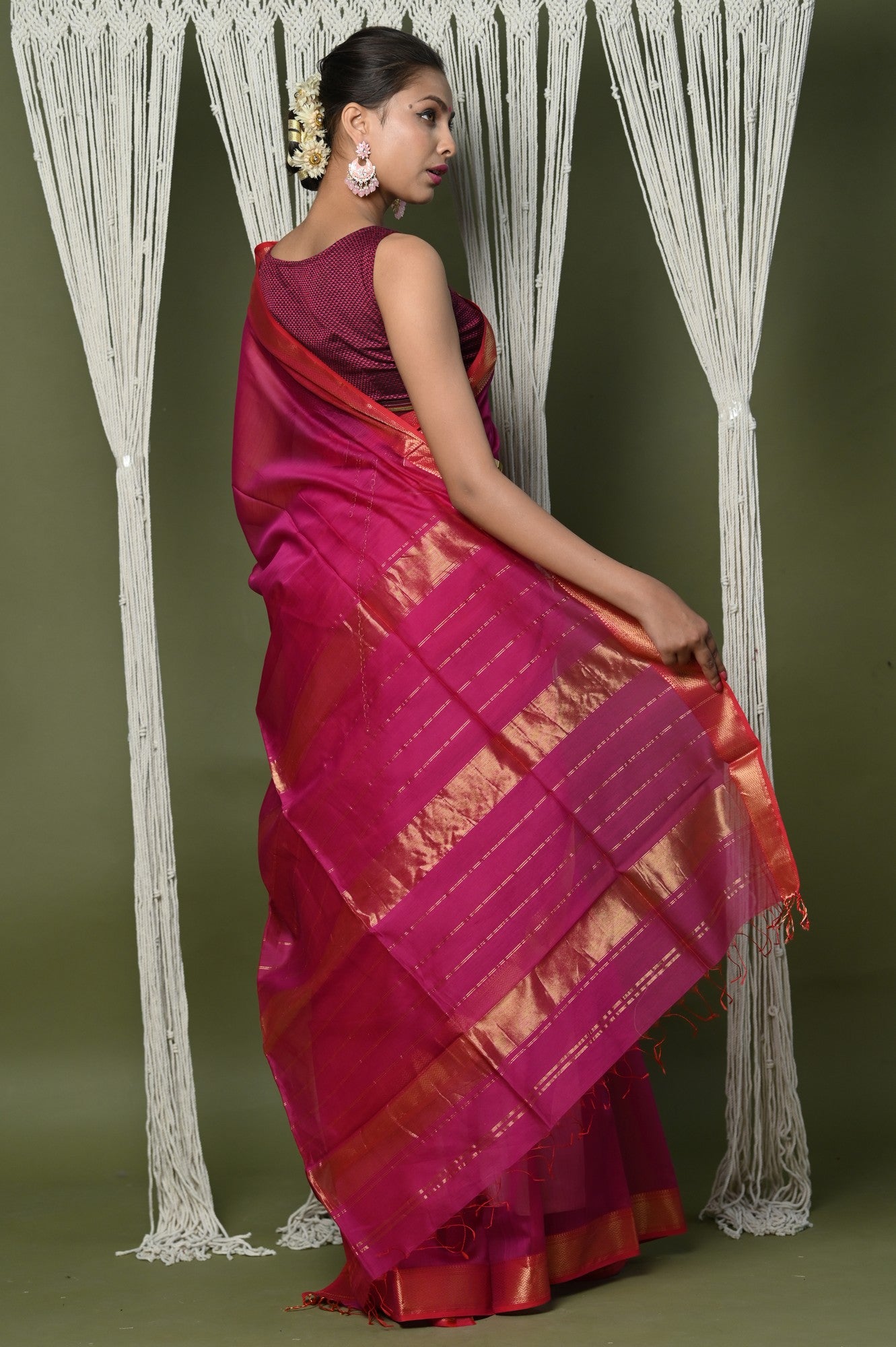 Handloom Cotton Silk Saree With Sleek Golden Border~ Crimson