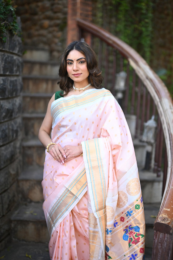 Rang Mahal ~ Handloom Pure Silk Paithani Maharani Paithani in Dual Tone White Pink