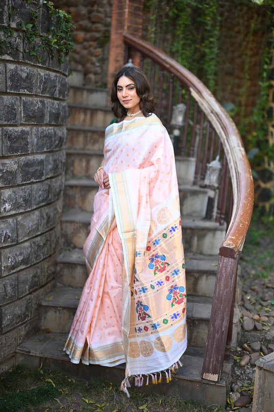 Rang Mahal ~ Handloom Pure Silk Paithani Maharani Paithani in Dual Tone White Pink