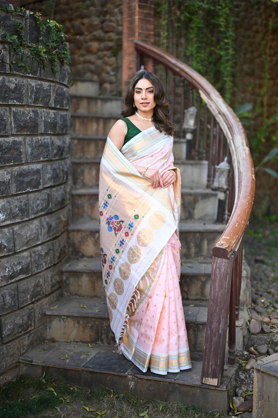 Rang Mahal ~ Handloom Pure Silk Paithani Maharani Paithani in Dual Tone White Pink