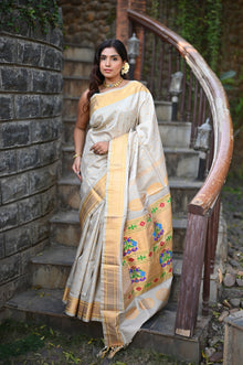  Rang Mahal ~ Handloom Pure Silk Paithani Maharani Paithani in Pearl Grey (With Silk Mark)