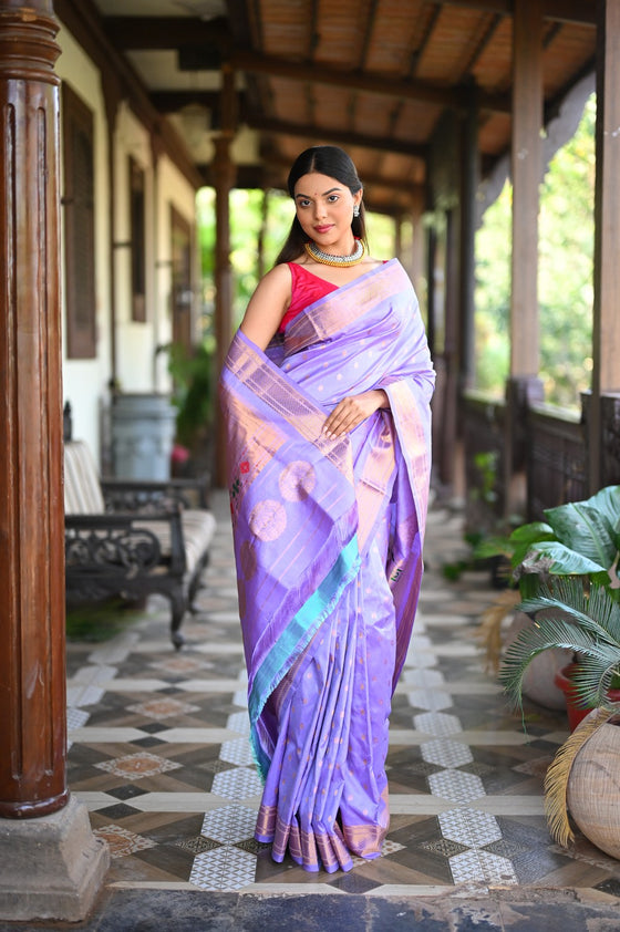 Rang Mahal ~ Handloom Pure Silk Kalanjali Maharani Paithani in Lavender Shade (With Silk Mark)