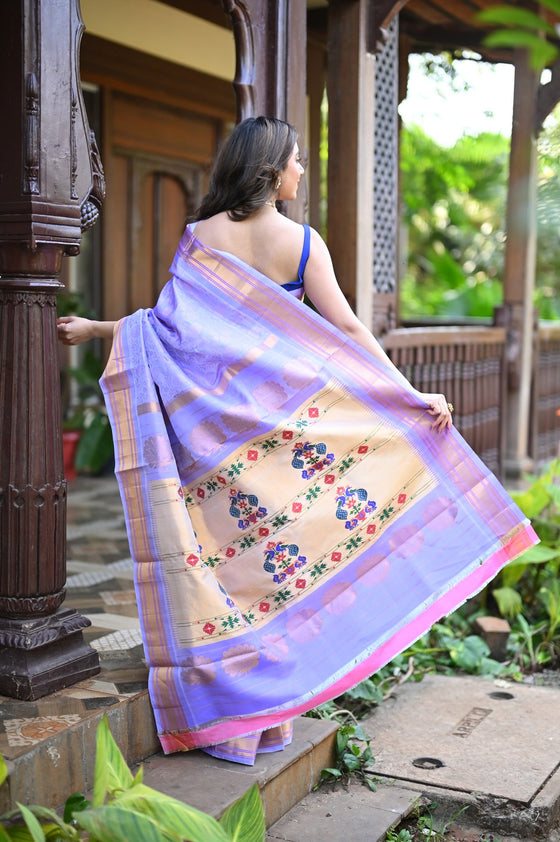 Rang Mahal ~ Handloom Pure Silk Brocade Maharani Paithani in Pretty Lavender Shade (With Silk Mark)