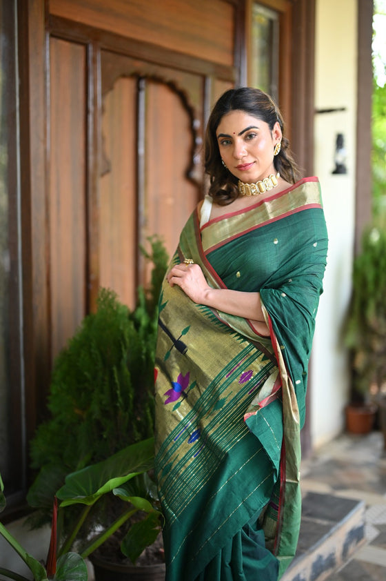 Rang Mahal ~ Handloom Pure Cotton Paithani in Green with Pichwai Pallu