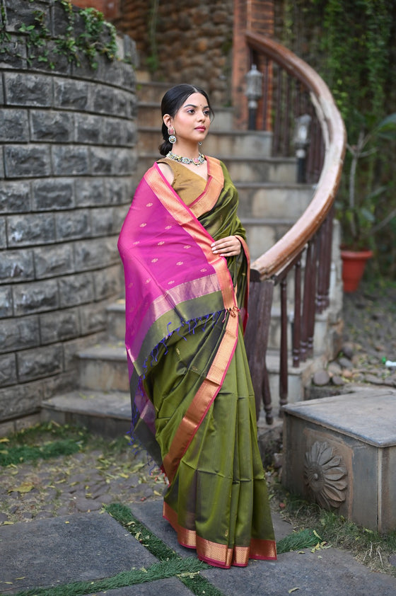 Tarang ~ Handloom Cotton Silk Sleek Designer Border in Mehndi Green & Pink