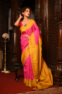  Mahalakshmi ~ Gadwal Pure Silk Handloom Saree in Powder Pink and Yellow