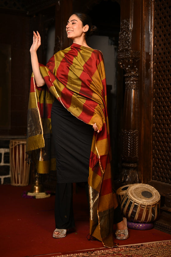 Mahalakshmi ~Handloom Cotton Silk Duppata With Beautiful Print and Designer Tassels ~ Gold Red