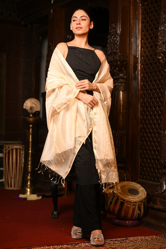 Mahalakshmi ~Handloom Cotton Silk Duppata With Beautiful Print and Designer Tassels ~ White Gold Stripes