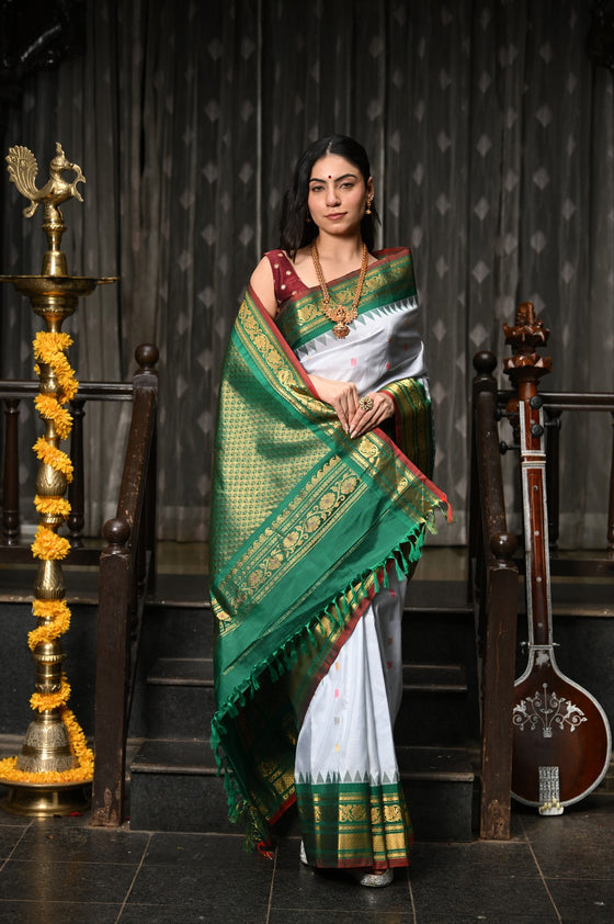Mahalakshmi ~ Gadwal Pure Silk Handloom Saree in Powder Blue & Royal Green