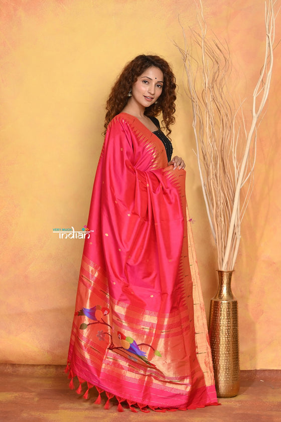 Mastaani ~ Handloom Pure Silk Muniya Border Paithani Dupatta With Beautiful Handweave and Tassels ~ Rani Pink