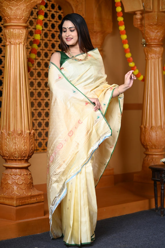 Durva Premium ~ Gadwal Pure Silk Handloom Saree in Shwet