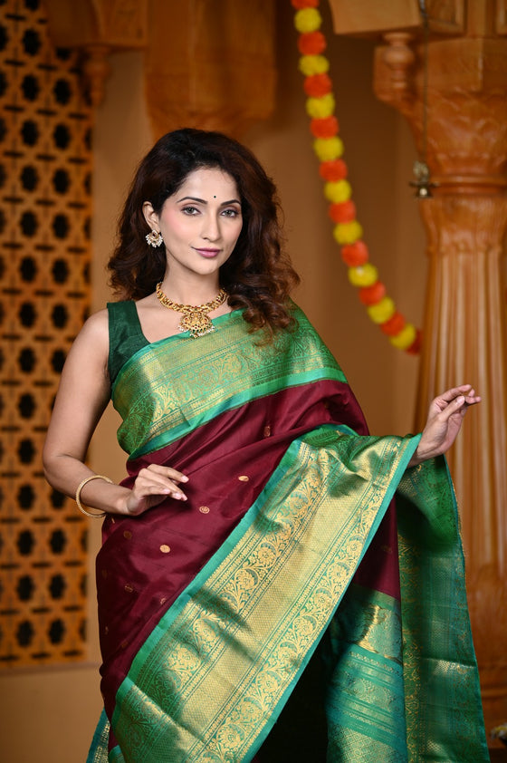 Durva Premium ~ Gadwal Pure Silk Handloom Saree in Maroon and Leaf Green