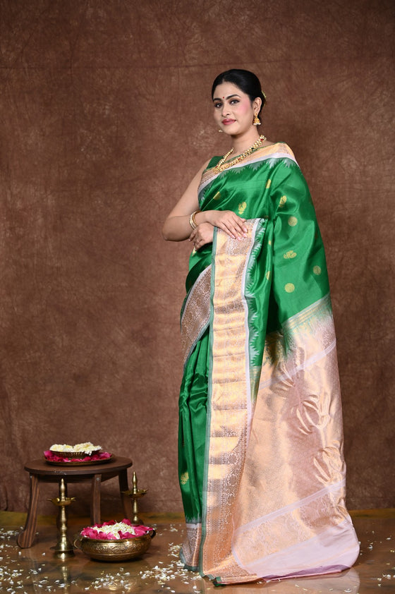 Durva Premium ~ Gadwal Pure Silk Handloom Saree in Royal Green and Gold