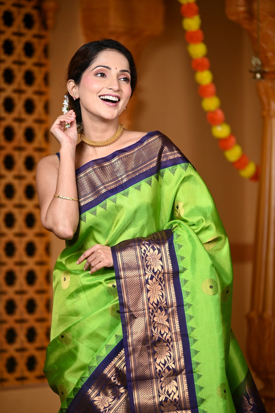 Durva Premium ~ Gadwal Pure Silk Handloom Saree in Emerald Green and Dark Blue