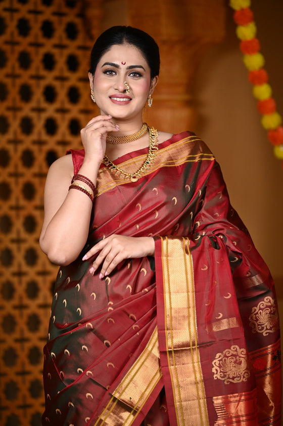 Chandrakor Durva Premium~ Handloom Pure Silk Paithani with Maharani Pallu in Dual Tone Red Green