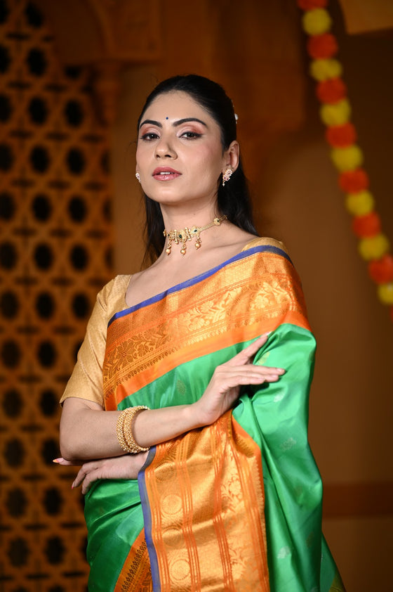 Durva Premium ~ Gadwal Pure Silk Handloom Saree in Leaf Green and Yellow