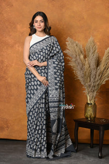  Mastaani ~ Handblock Printed Cotton Saree With Natural Dyes - Black White
