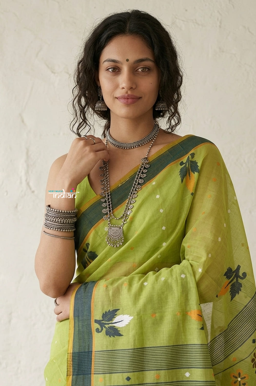 Latika ~ Pure Handwoven Jamdani Mul Cotton Saree in Light Green