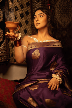 Ashnoor's Choice: Durva Premium~ Viscose Satin Hand-dyed Rangkaath Saree in Purple - verymuchindian.com