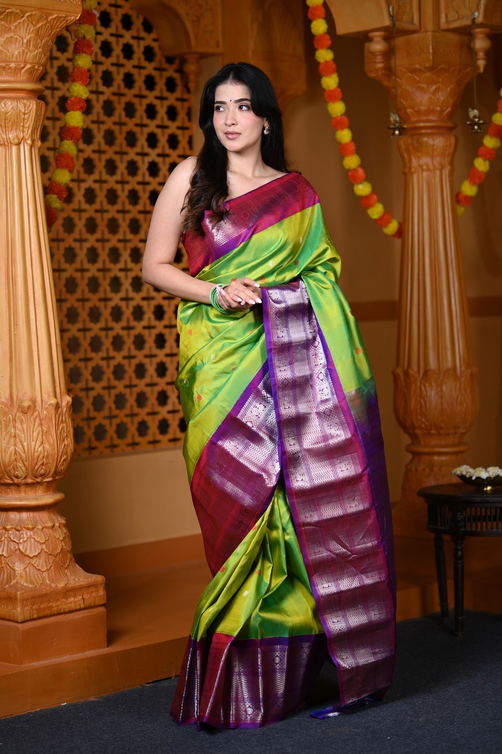 Durva Premium ~ Gadwal Pure Silk Handloom Saree in Leaf Green and Purple - verymuchindian.com