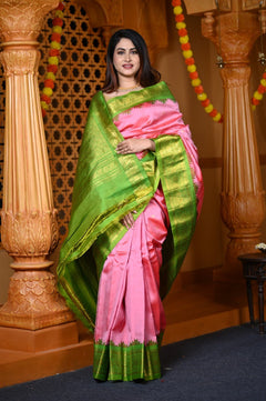Durva Premium ~ Gadwal Pure Silk Handloom Saree in Peach Pink and Leaf Green - verymuchindian.com