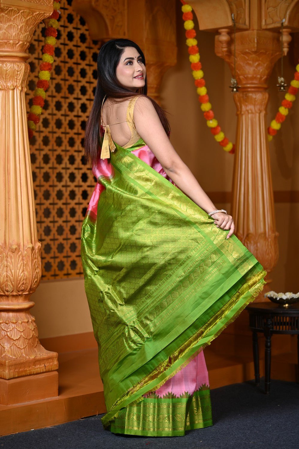 Durva Premium ~ Gadwal Pure Silk Handloom Saree in Peach Pink and Leaf Green - verymuchindian.com