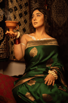 Durva Premium~ Viscose Satin Hand-dyed Rangkaath Saree in Bottle Green - verymuchindian.com