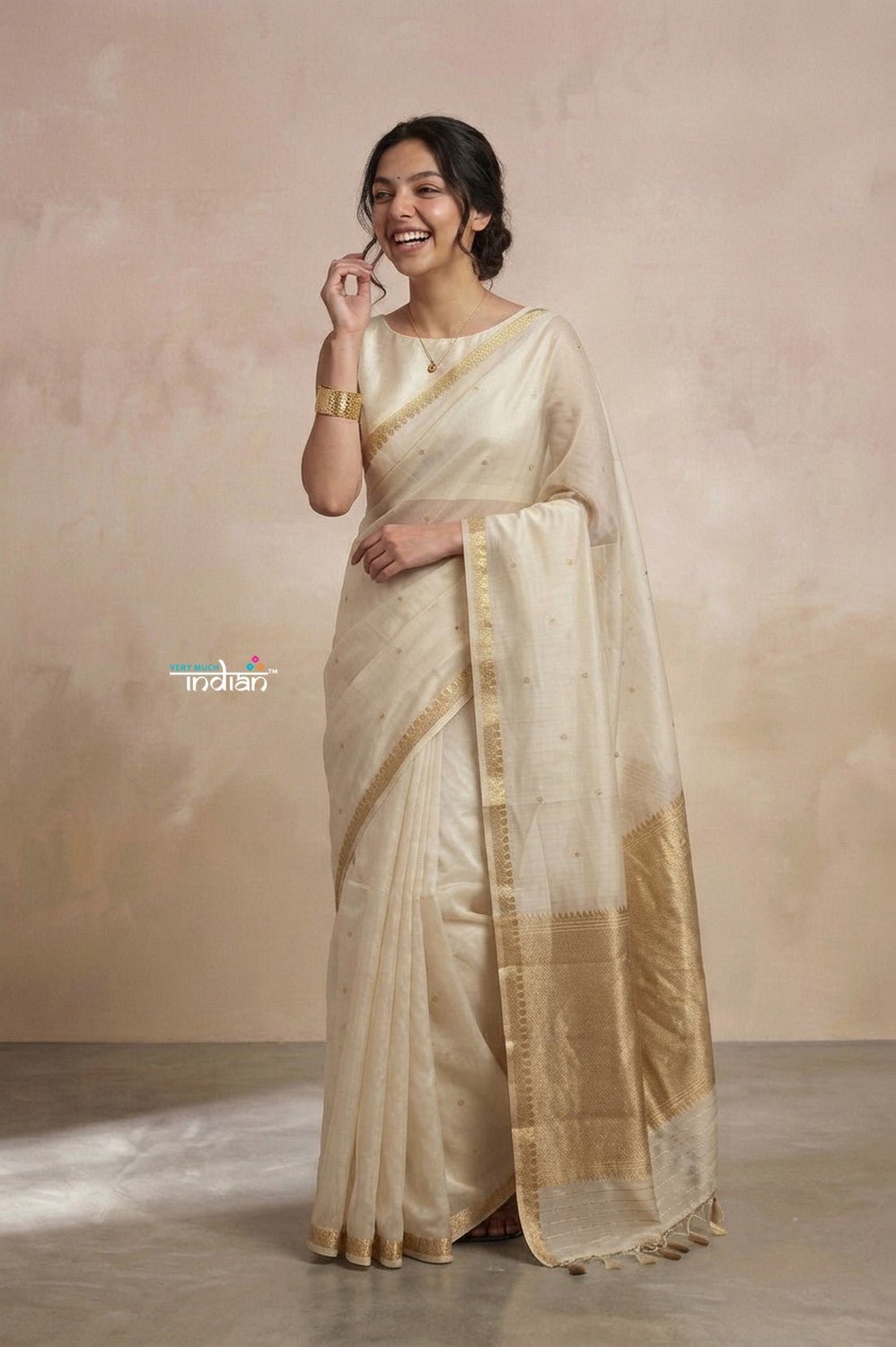 Ganga Ghat ~ Banarasi Handwoven Pure Silk Banarasi Organza Saree in Off White - verymuchindian.com
