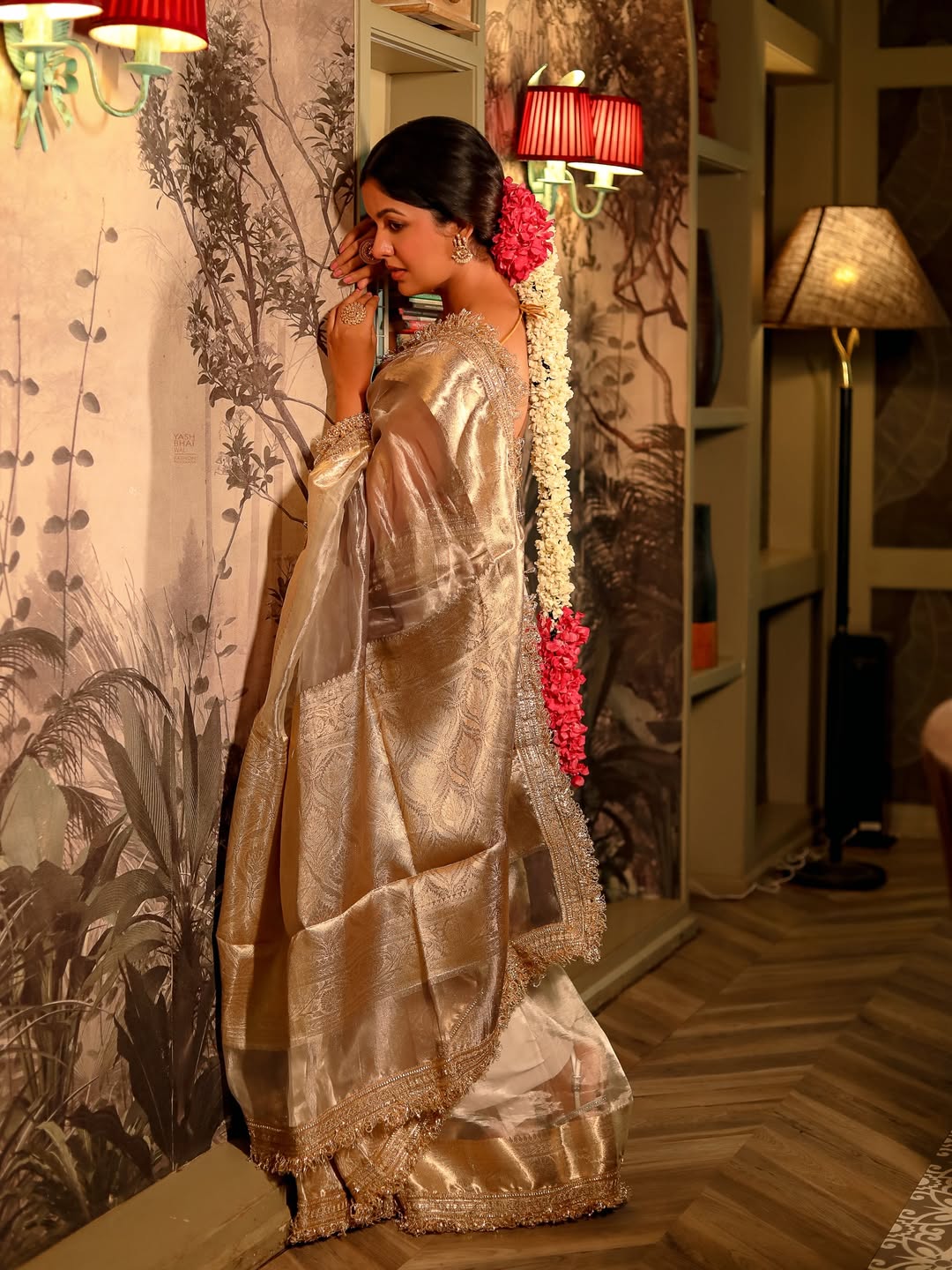Gaurangi ~ Banarasi Organza Silk Tissue Saree with Designer Lace in silver hue - verymuchindian.com