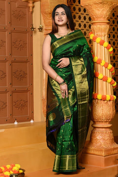 Gaurangi Chandrakor ~ Handloom Pure Silk Maharani Paithani with Majestic Maharani Pallu in Royal Green - verymuchindian.com