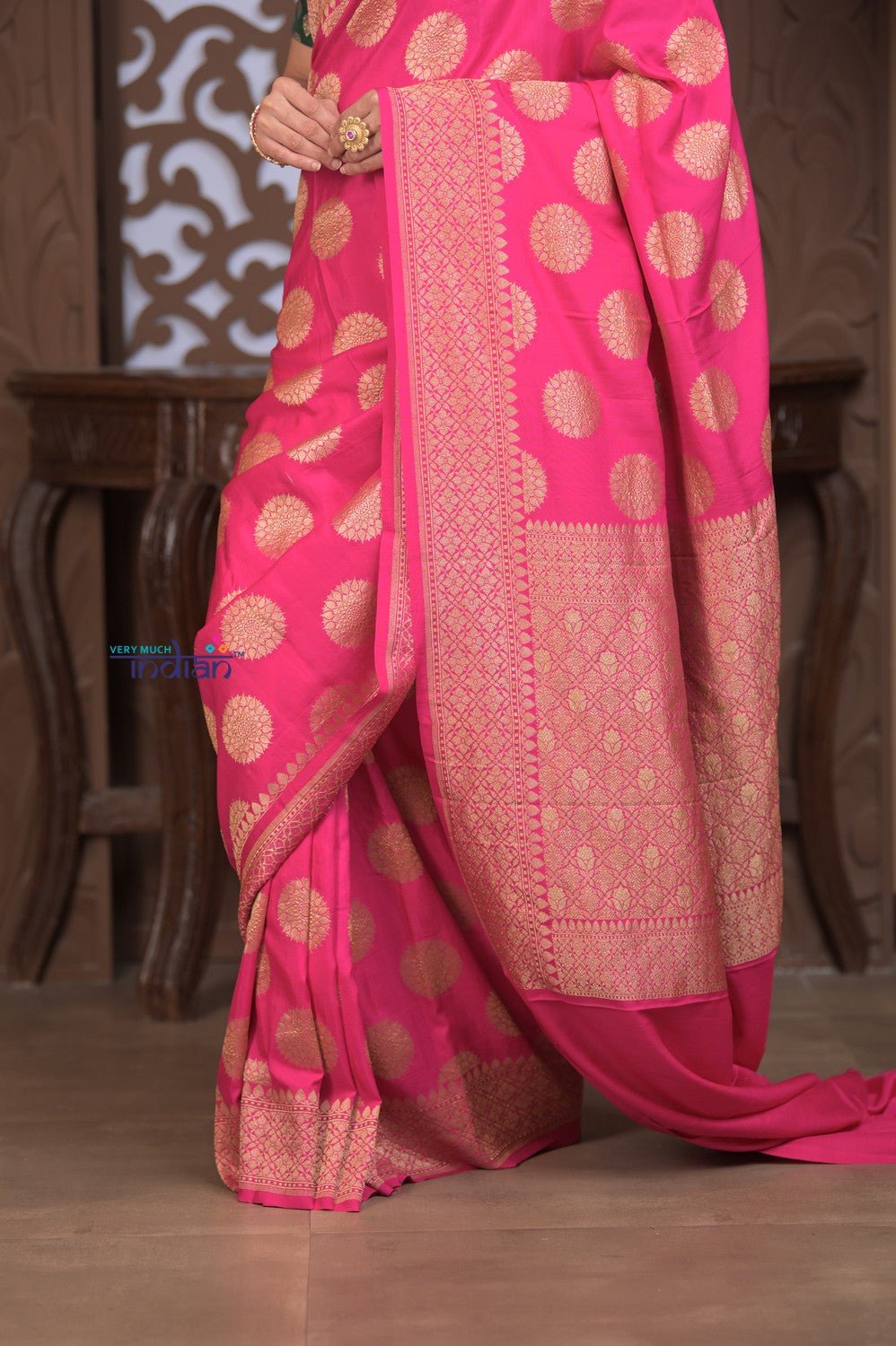 Kashi ~ Handloom Banarasi High Quality Khaddi Crepe Georgette Silk Saree in Pink (Silk Mark Certified) - verymuchindian.com