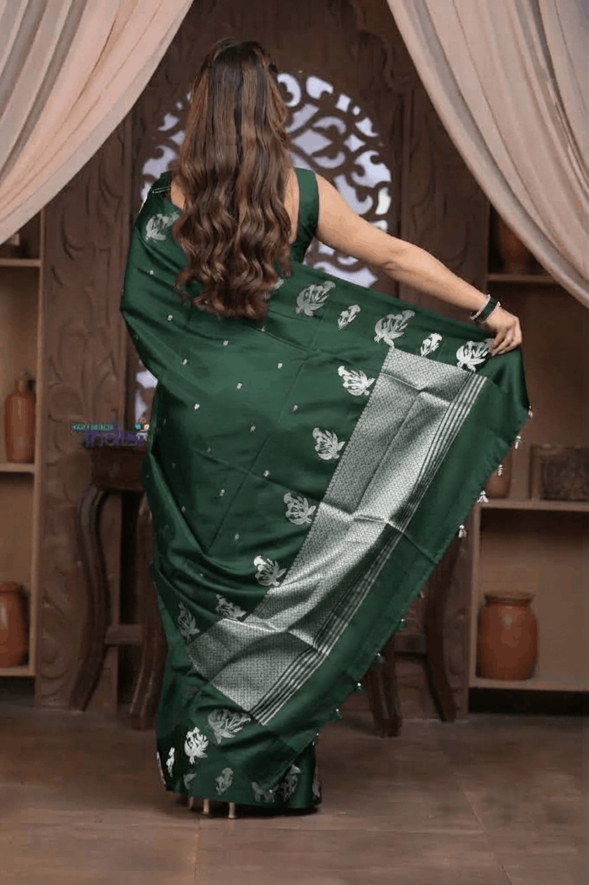 Kashi ~ Handloom Banarasi Pure Katan Silk Saree in Emerald Green (Silk Mark Certified) - verymuchindian.com