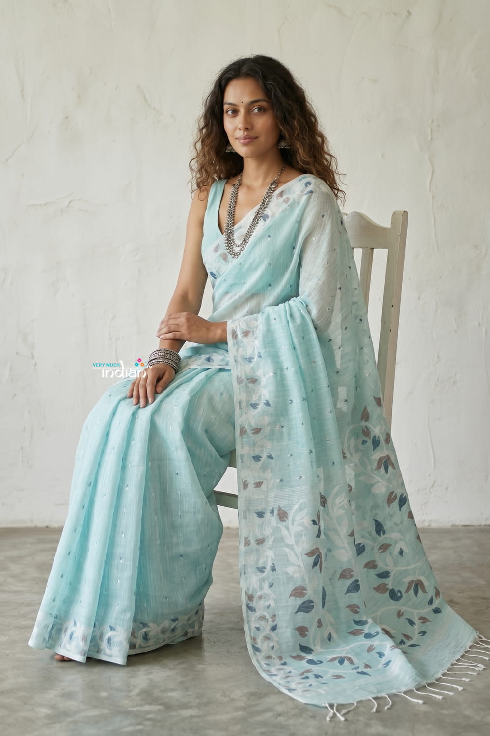 Latika ~ Pure Handwoven Jamdani Mul Cotton Saree in Light Blue - verymuchindian.com