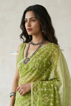 Latika ~ Pure Handwoven Jamdani Mul Cotton Saree in Light Green - verymuchindian.com
