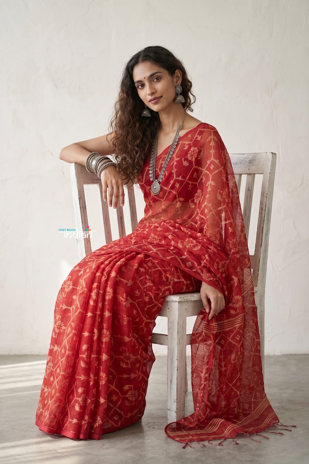 Latika ~ Pure Handwoven Jamdani Mul Cotton Saree in Red - verymuchindian.com