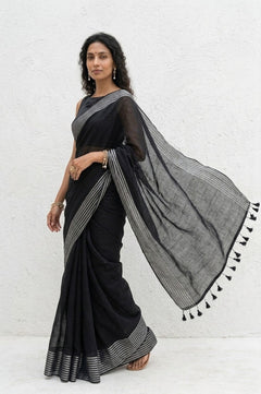 Mulmuli ~ Pure Handwoven Mul Cotton Saree In Black - verymuchindian.com