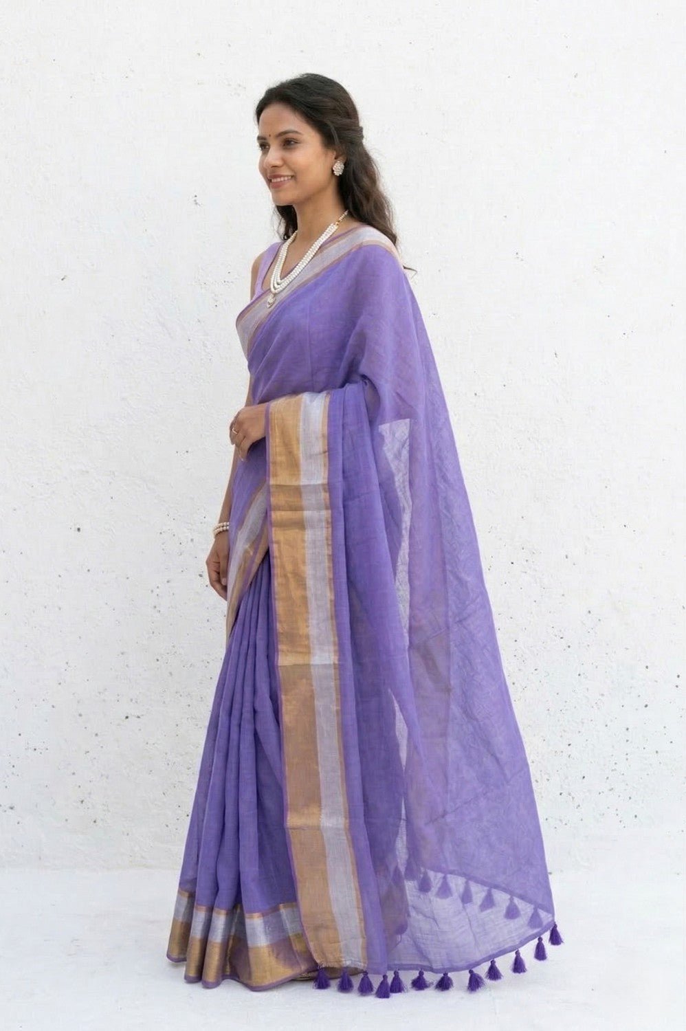 Mulmuli ~ Pure Handwoven Mul Cotton Saree in Lilac - verymuchindian.com
