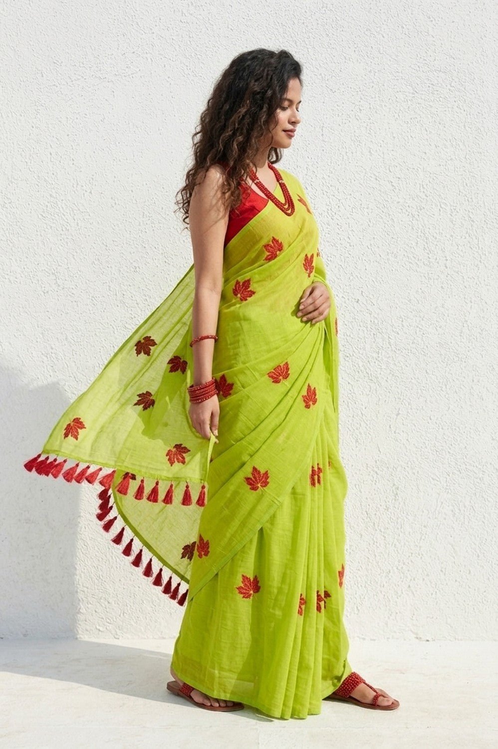 Mulmuli ~ Pure Handwoven Mul Cotton Saree In Lime Green - verymuchindian.com