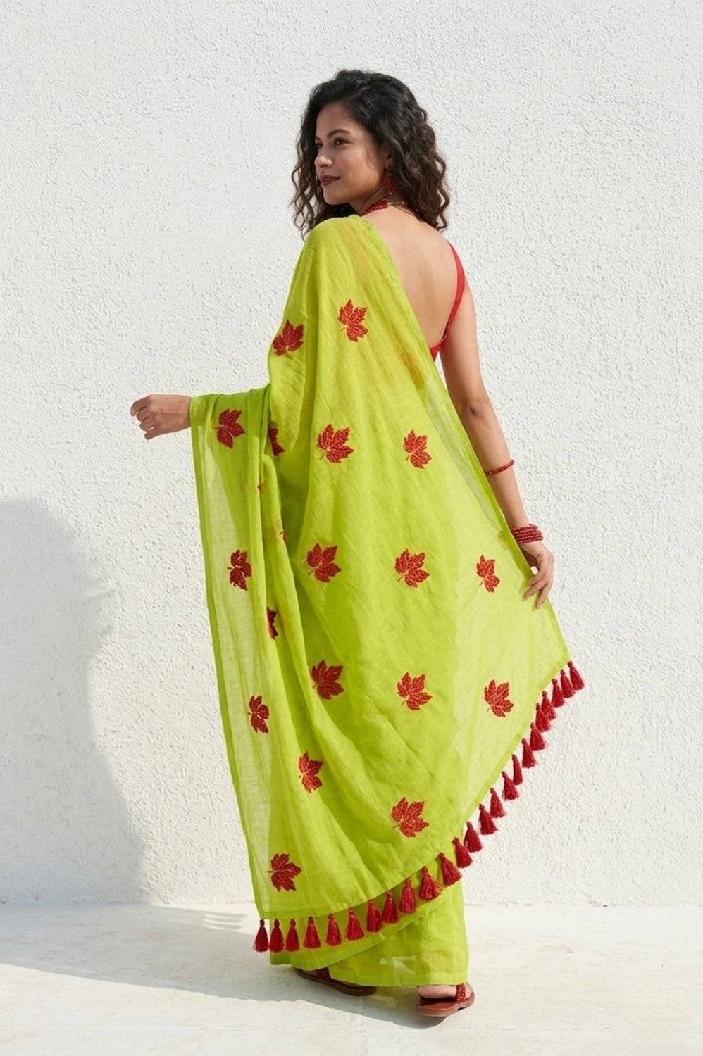 Mulmuli ~ Pure Handwoven Mul Cotton Saree In Lime Green - verymuchindian.com