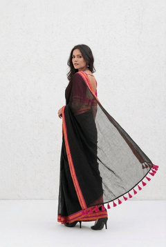 Mulmuli ~ Pure Handwoven Mul saree In Midnigt Black with Sunset Border - verymuchindian.com