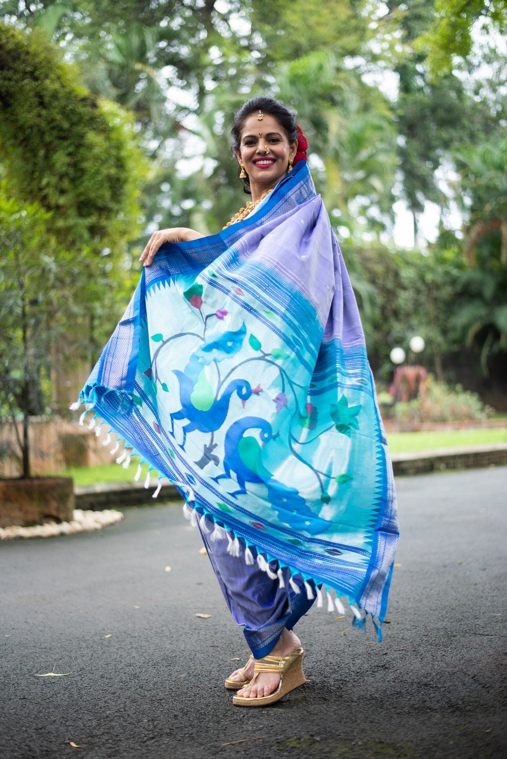 Namita's Favourite~ Handloom Pure Silk Paithani Saree in Bestseller Lavender - verymuchindian.com