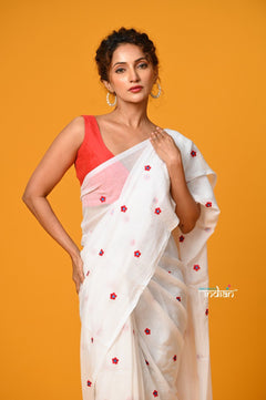 Param Sundari ~ Pure Mul Cotton Handloom Saree with Beautiful Flowers ~ White - verymuchindian.com