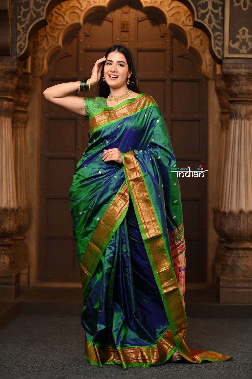 Parampara ~ Handloom Pure Silk Paithani Saree with Traditional Double Pallu in Dual Tone Blue Green - verymuchindian.com