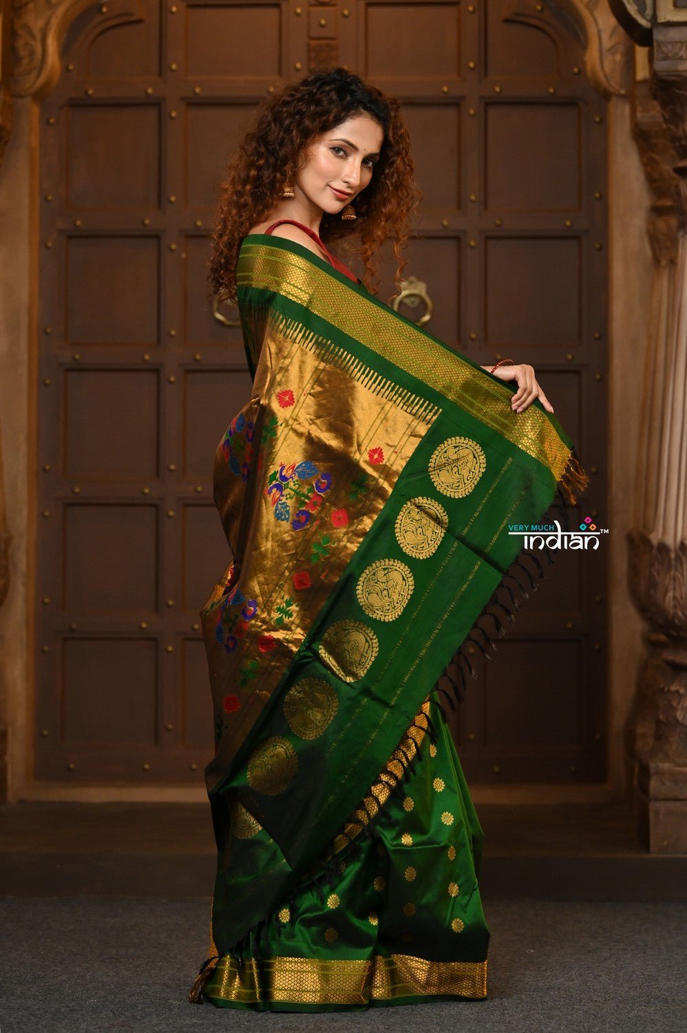Parampara Revival ~ Handloom Pure Silk Maharani Paithani with Majestic Maharani Pallu in Royal Green - verymuchindian.com