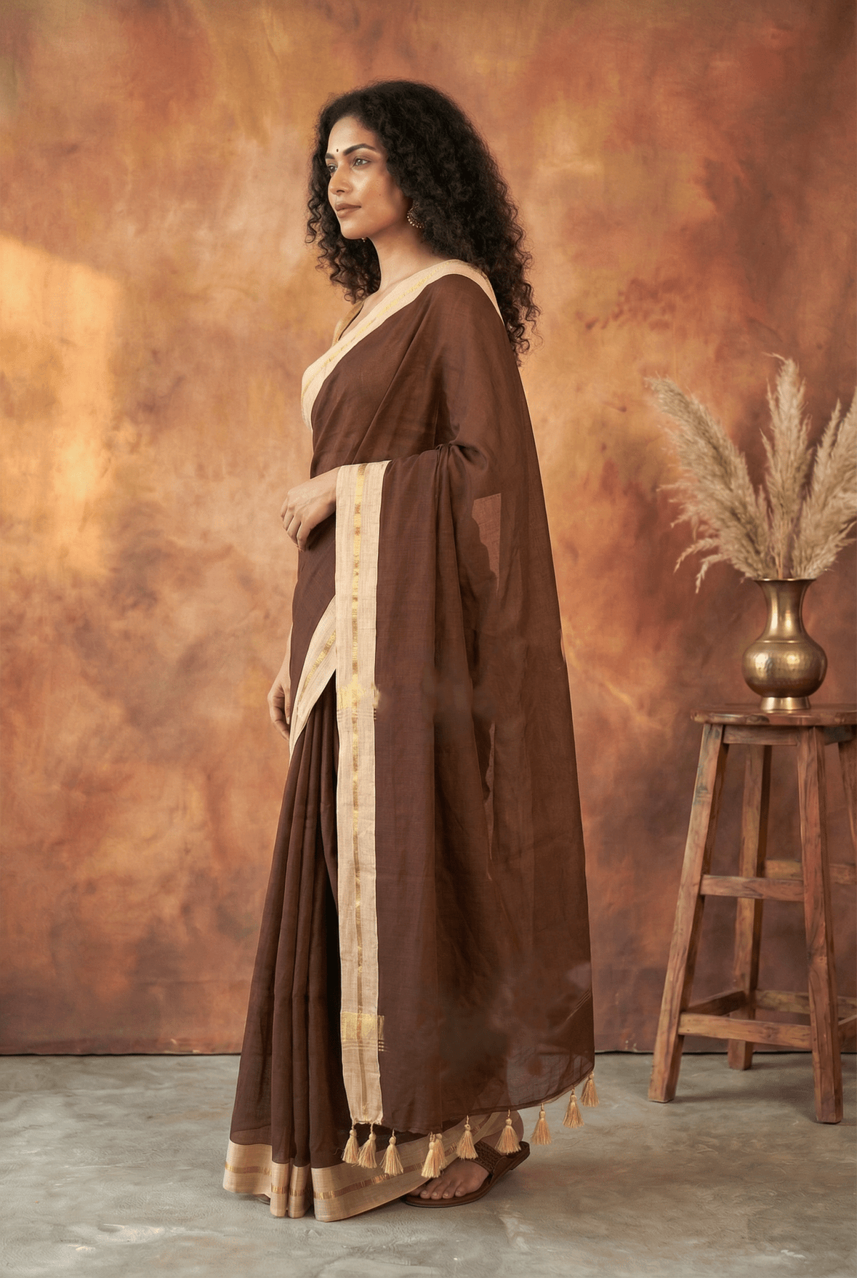 Pure Mul Cotton Handloom Sarees with Cocoa Brown Mulmul Cotton Saree with Cream & Gold Zari - verymuchindian.com