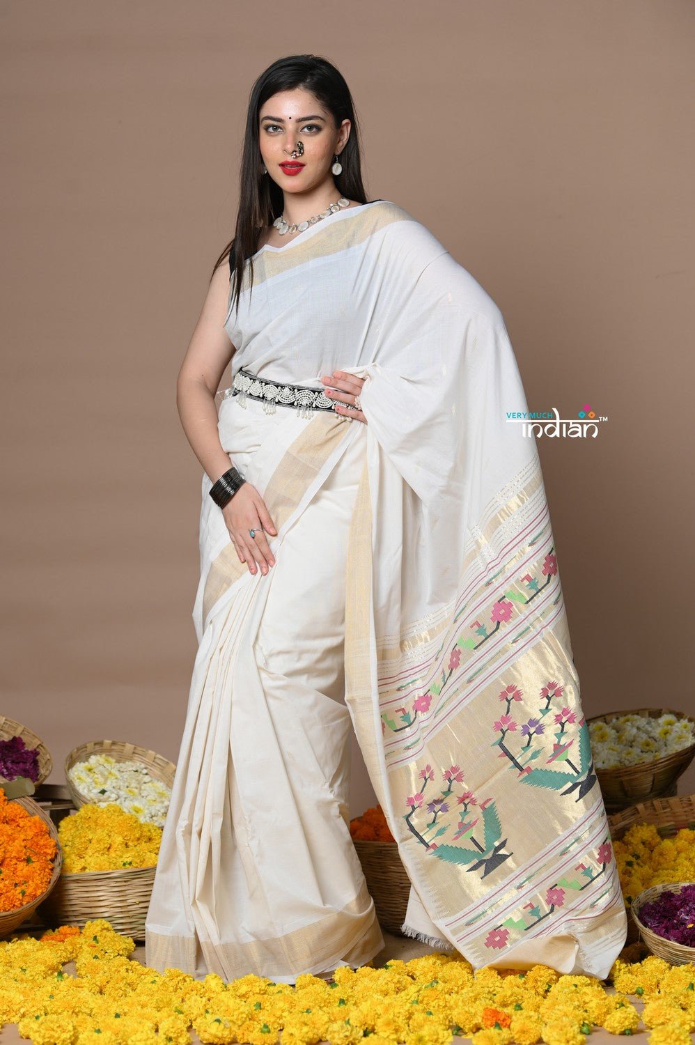 Rajsi Topselling~Handloom Pure Cotton Paithani With Asawali Pallu~ Off White Golden - verymuchindian.com