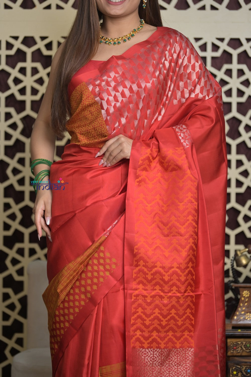 Shubh Lakshmi 2.0 ~ Handloom High Quality Pure Soft Silk Saree in Shades of Red (Silk Mark Certified)