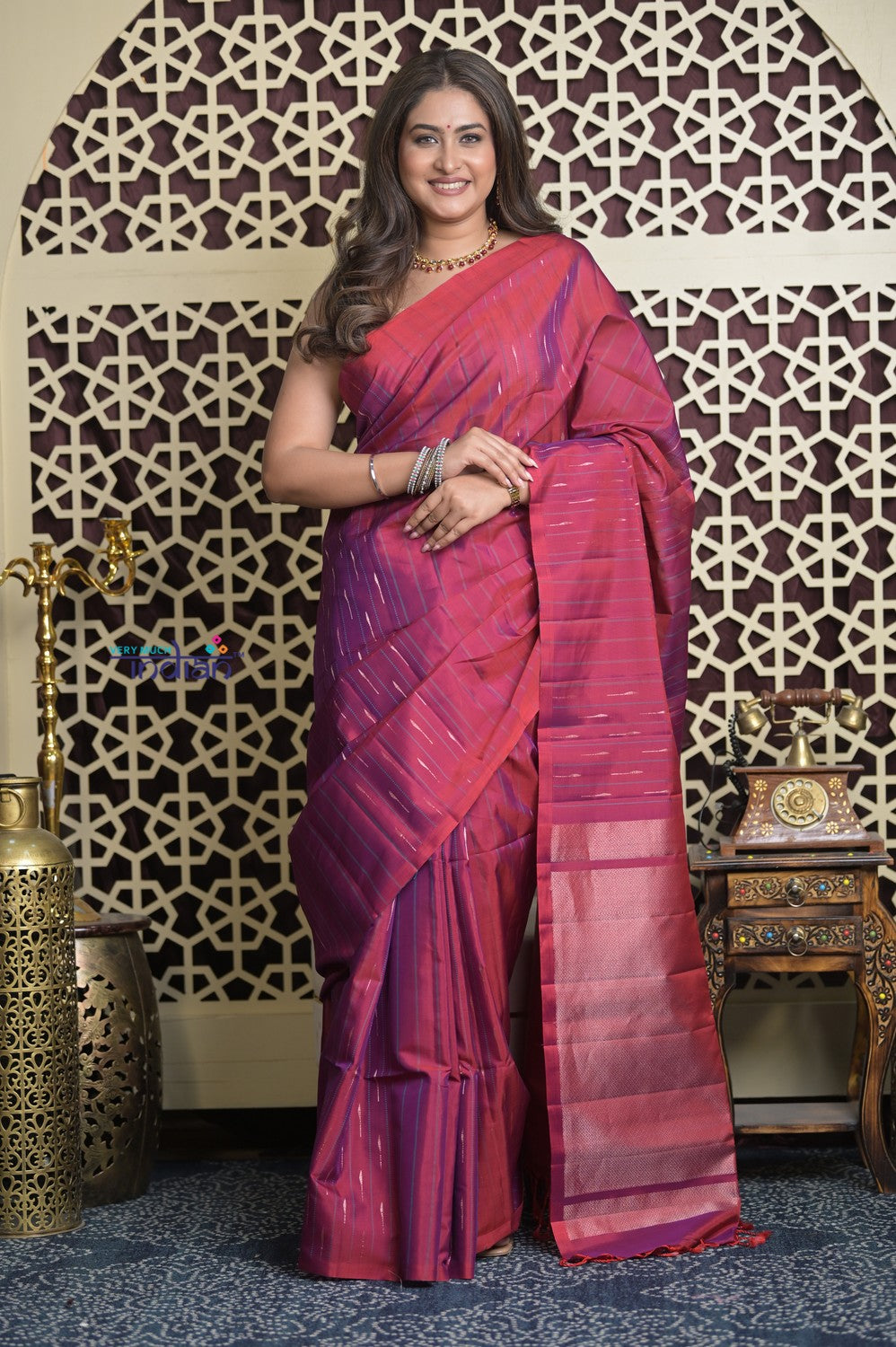 Shubh Lakshmi 2.0 ~ Handloom High Quality Pure Soft Silk Saree in Dual Tone Pink and Blue (Silk Mark Certified)